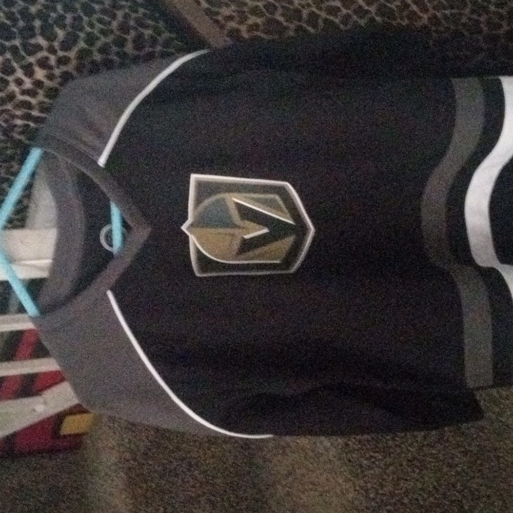 BOYS LONG SLEEVE KNIGHTS 4T NHL GOLDEN KNIGHTS